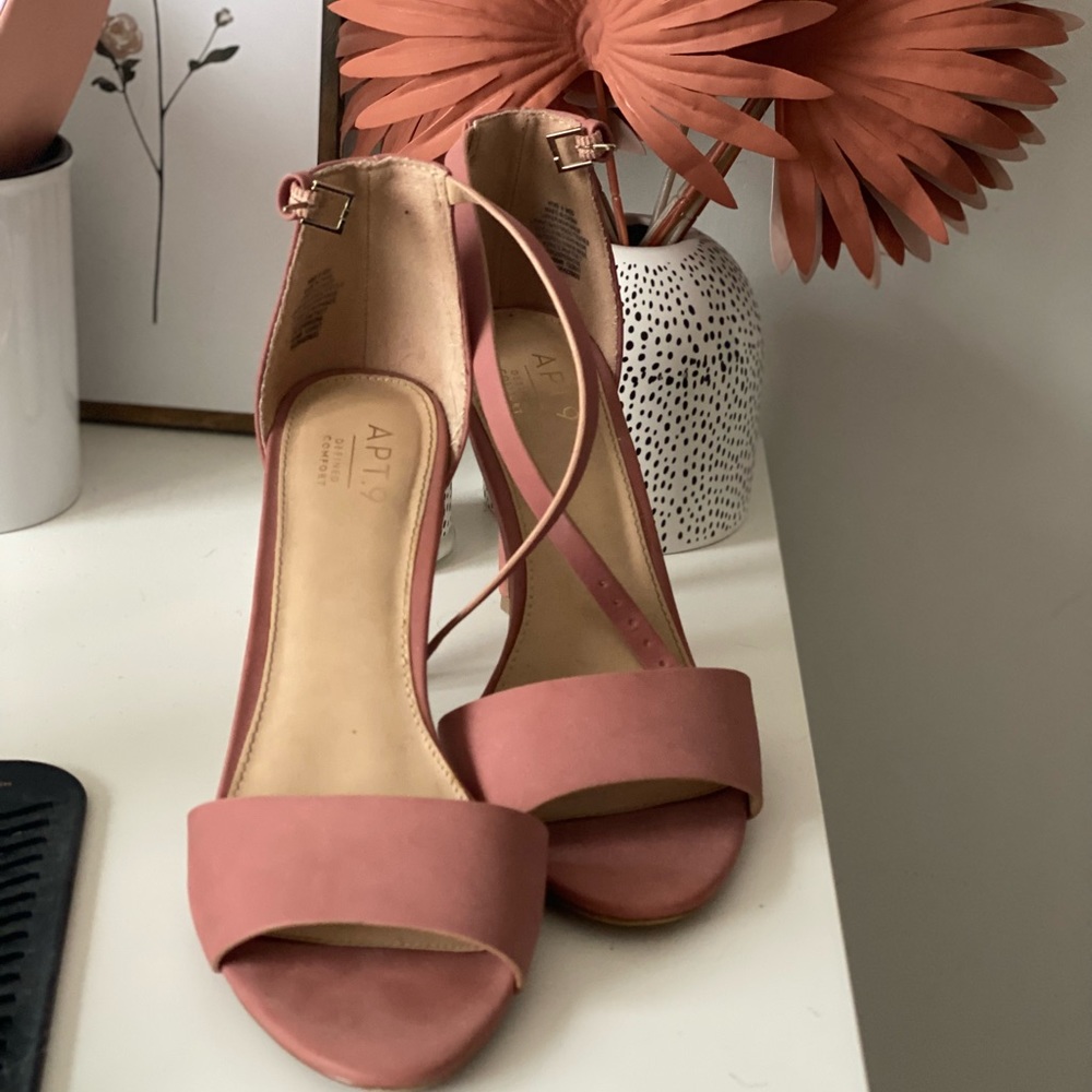 Apt. 9 blush heels